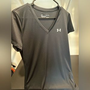 Under Armour black workout tee